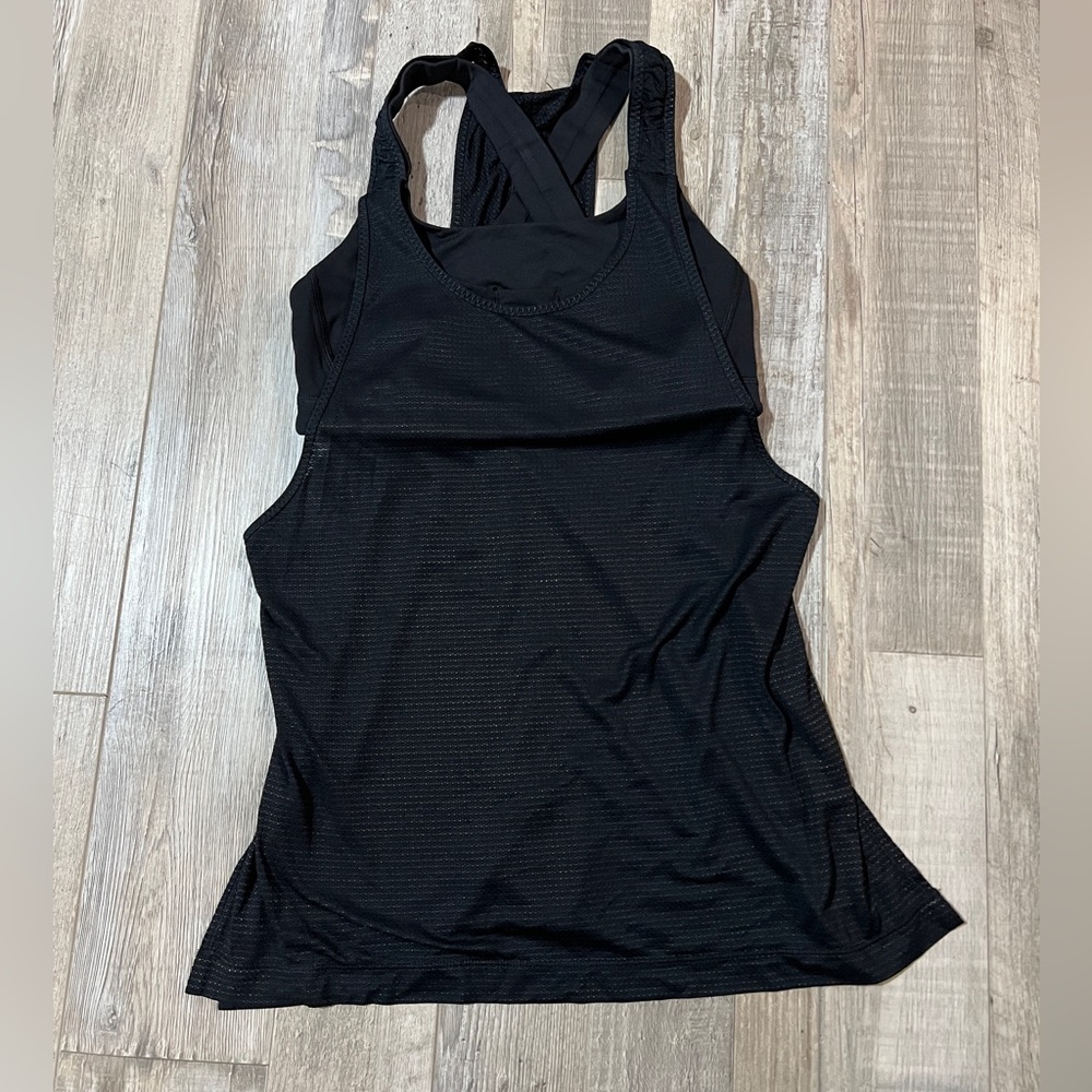 Lululemon top 6
